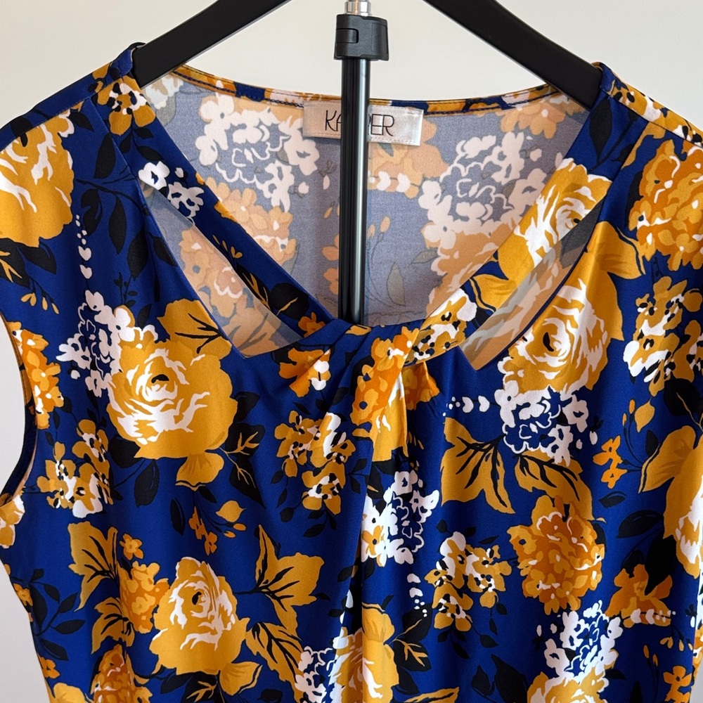 Kasper Women's Navy Blue & Mustard Floral Sleeveless Top LIKE NEW, 2X - Picture 3 of 5